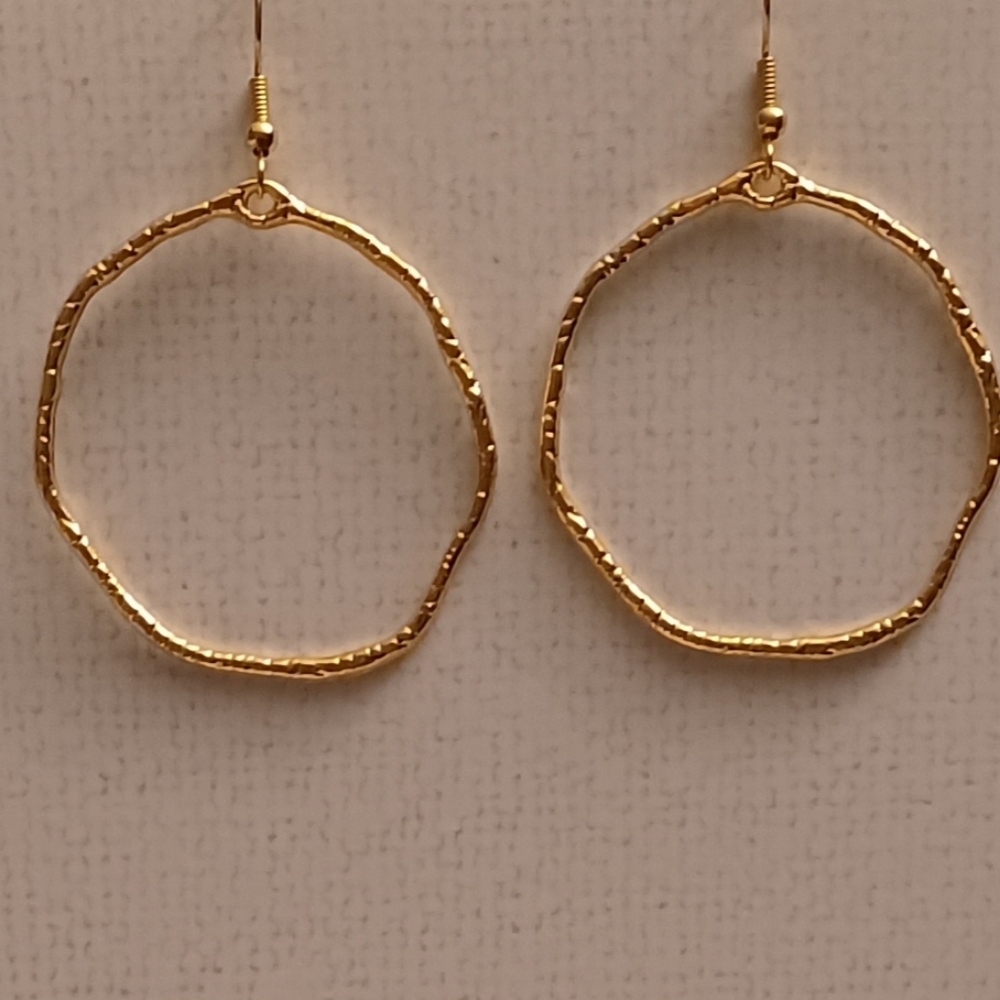 Circle dangle hoop earrings